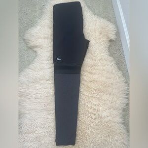 Alo yoga, tights. Pilates! Mid mesh detailing size small